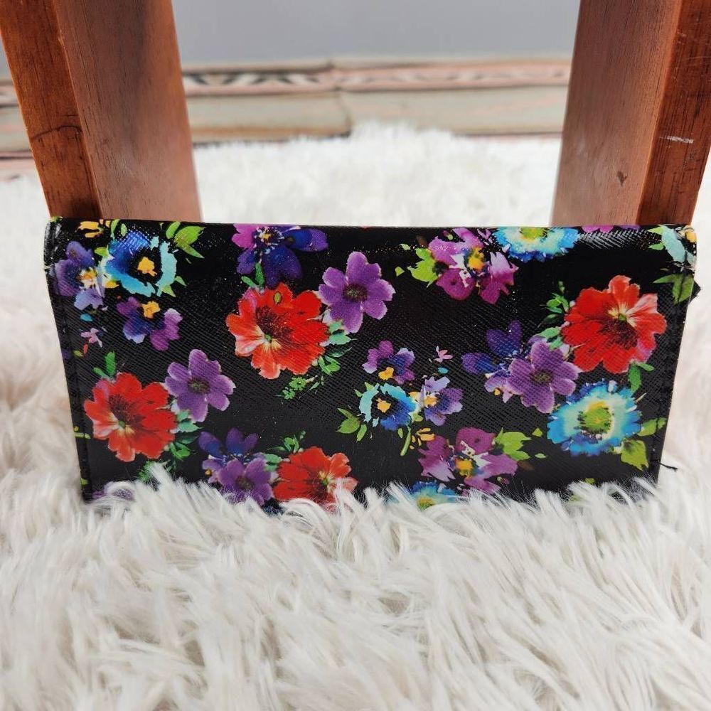 Black Floral Slim Rectangle Women's Wallet Great Condition